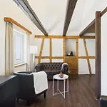 S'matt Hotel 3*